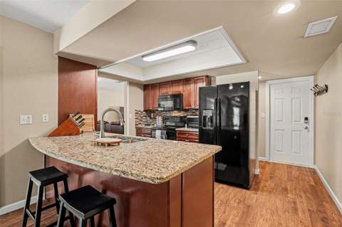 2627 Surrey Drive, Palm Harbor FL - photo 7 of 29