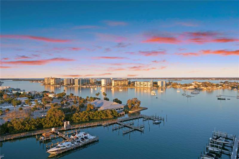 Belle Harbor Condo
