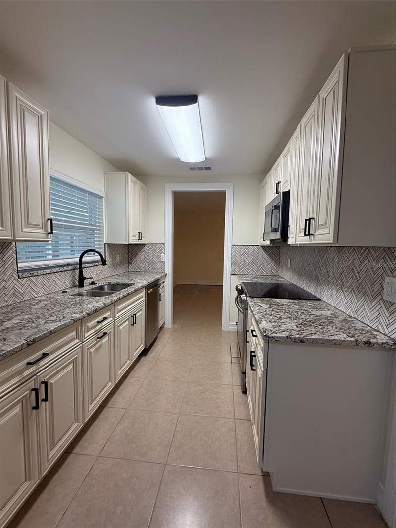3 bedroom Single Family Residence at 362 Holly Ridge Road, Lake Thomas Estates, Winter Haven — photo 4