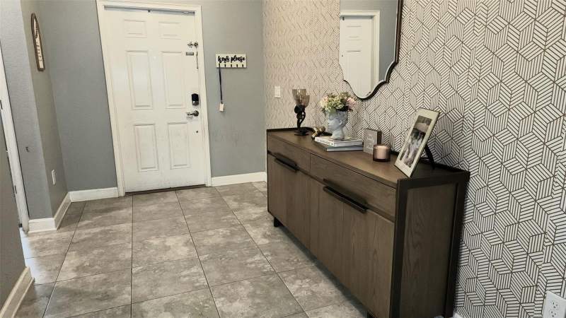 4 bedroom Single Family Residence at 4687 Fairy Tale Circle, Storey Lake, Kissimmee — photo 2