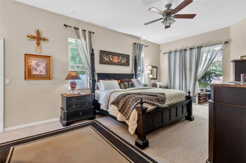 4 bedroom Single Family Residence at 13189 Jessica Drive, East Linden Estate, Spring Hill — photo 5