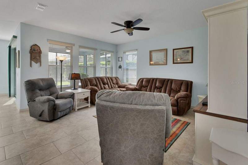 4 bedroom Single Family Residence at 217 W Cherry Place, Victoria Park Inc 04, Deland — photo 5