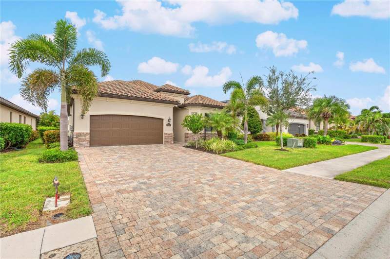 3 bedroom Single Family Residence at 5634 Cheech Glen, Lakewood National Golf Culb Ph II, Lakewood Ranch — photo 3