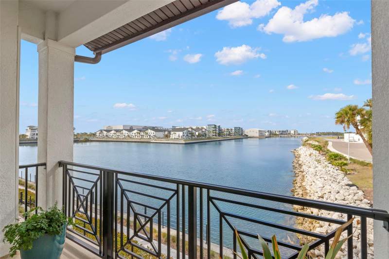 4 bedroom Townhouse at 5351 BRIDGE STREET #19, INLET SHORE TWNHMS PH 2A & 2B, TAMPA — photo 1