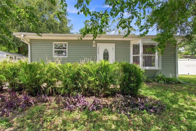 2 bedroom Single Family Residence at 3426 Riverview Drive, Elizabeth Court, Tampa — photo 2
