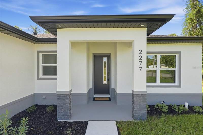 3 bedroom Single Family Residence at 2277 Simonton Avenue, Port Charlotte Sub 08, North Port — photo 3
