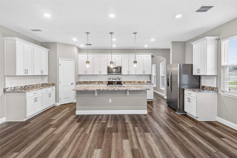 4 bedroom Single Family Residence at 801 Pecan Avenue, Seminole Park, Sanford — photo 3