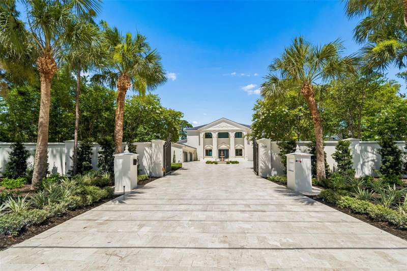 5 bedroom Single Family Residence at 1516 Bayshore Boulevard, Malones L H Sub, Dunedin — photo 2