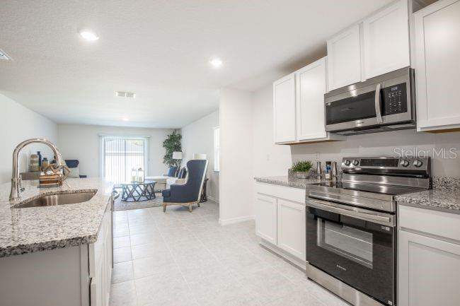 3 bedroom Single Family Residence at 16287 Melon Road, Royal Highlands, Weeki Wachee — photo 3