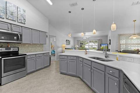17566 SE 112th Avenue, Summerfield FL - photo 6 of 6