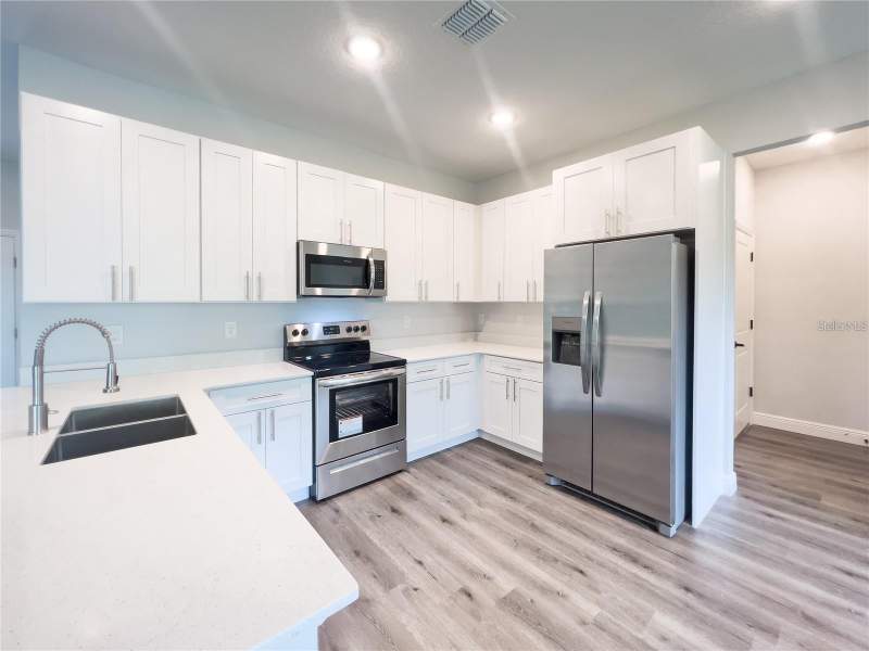 4 bedroom Single Family Residence at 1045 9th Avenue, Daytona Park Estates Sec D, Deland — photo 3