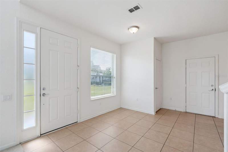 2 bedroom Townhouse at 1215 Shallcross Avenue, Spring Isle, Orlando — photo 3