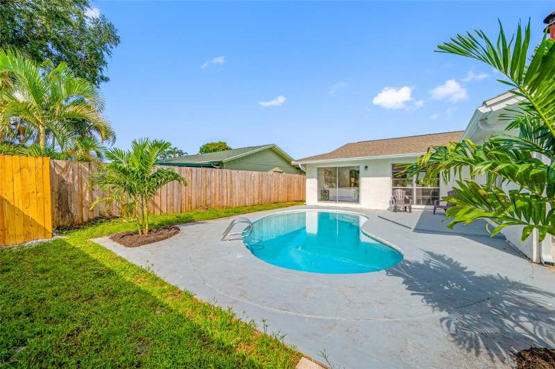 3 bedroom Single Family Residence at 6853 SANDWATER TRAIL, BONNIE GLYNN PH ONE-B, PINELLAS PARK — photo 4