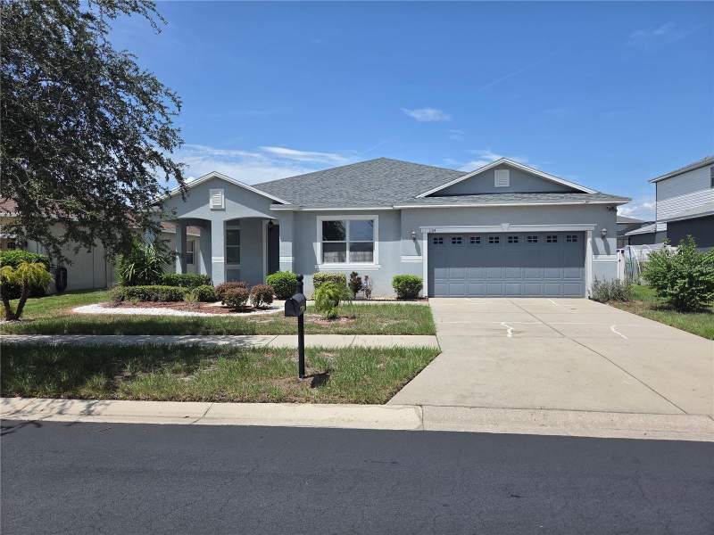 4 bedroom Single Family Residence at 11114 Hartford Fern Drive, Moss Landing Ph 3, Riverview — photo 2