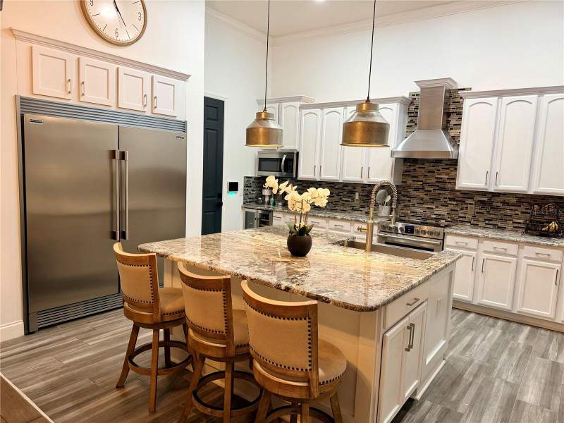 4 bedroom Single Family Residence at 9965 Caroline Park Drive, East Park-Neighborhoods 6 & 7, Orlando — photo 2