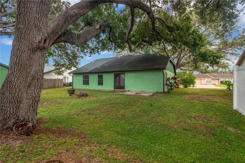 2 bedroom Single Family Residence at 5546 34th Court, Oak Terrace, Bradenton — photo 5