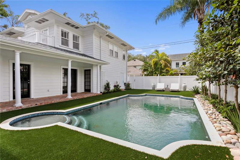 5 bedroom Single Family Residence at 2523 W Sunset Drive, New Suburb Beautiful, Tampa — photo 2