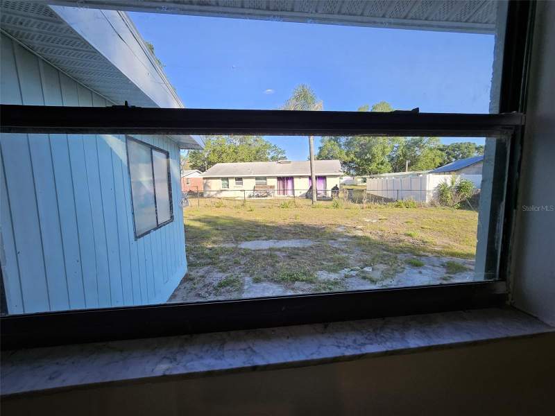 3 bedroom Single Family Residence at 6004 Fortune Place, Apollo Beach Unit 1 Pt 2, Apollo Beach — photo 2