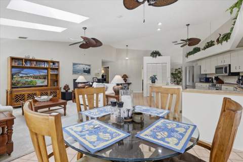 5 Cherrytree Court, Palm Coast FL - photo 13 of 54