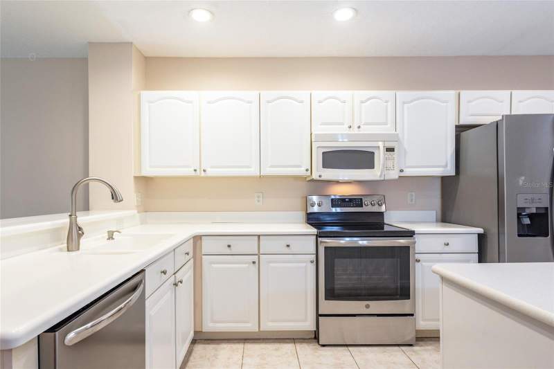 2 bedroom Condominium at 1100 Canopy Walk Lane #1113, Canopy Walk, Palm Coast — photo 3