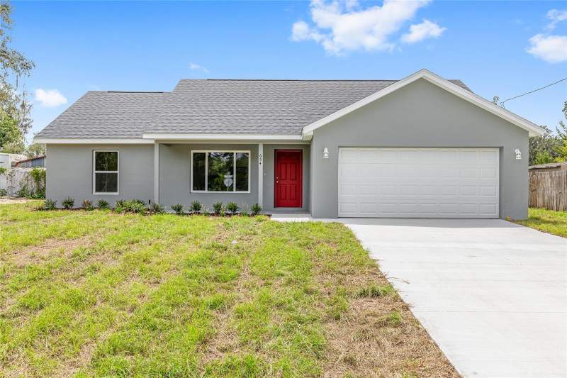 3 bedroom Single Family Residence at 654 NE 130th Court, Trails East, Silver Springs — photo 4