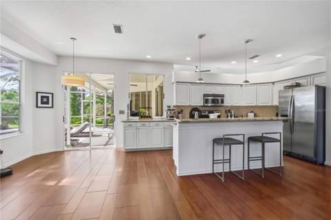 4106 Hearthstone Drive, Sarasota FL - photo 12 of 32