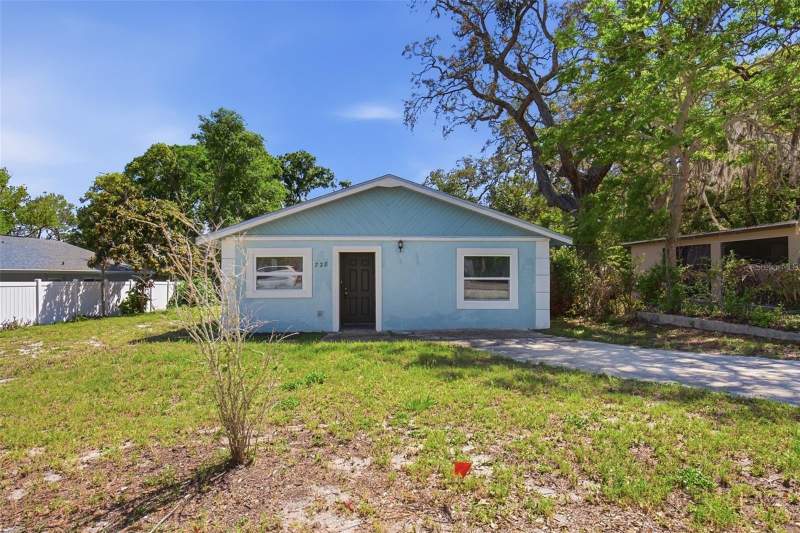 728 E SPRUCE STREET home for sale in Fairmount Park