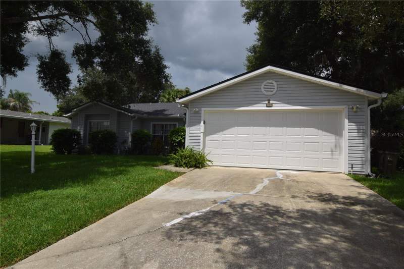 3 bedroom Single Family Residence at 5137 Desoto Way, Plantation At Leesburg Casa Del Lago, Leesburg — photo 2