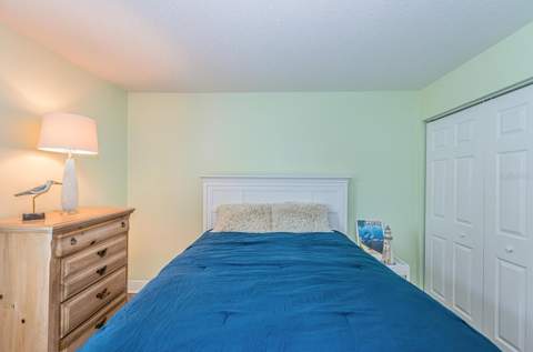 5215 Coquina Key Drive #B, St Petersburg FL - photo 13 of 32