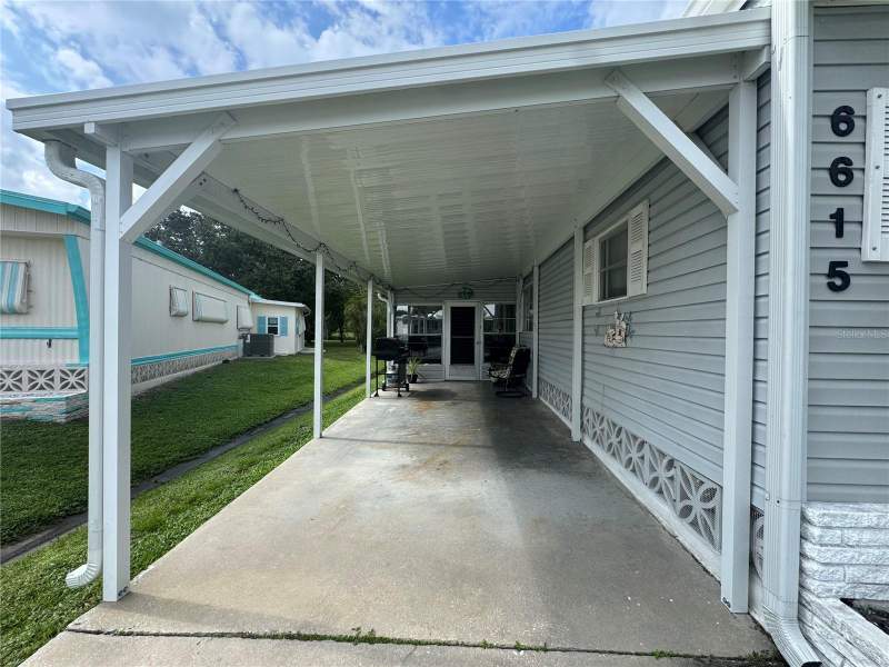 2 bedroom Mobile Home at 6615 Vista Lane, Holiday Park, North Port — photo 2