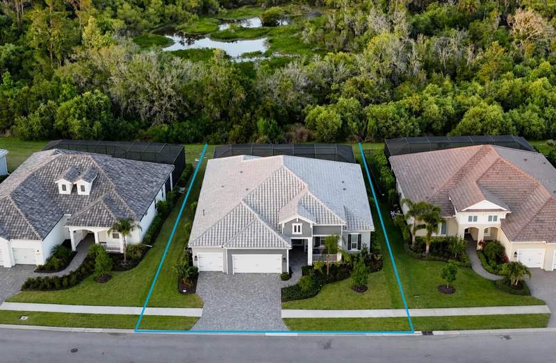 4 bedroom Single Family Residence at 2566 Paradise Plum Drive, Windward At Lakewood Ranch, Sarasota — photo 1