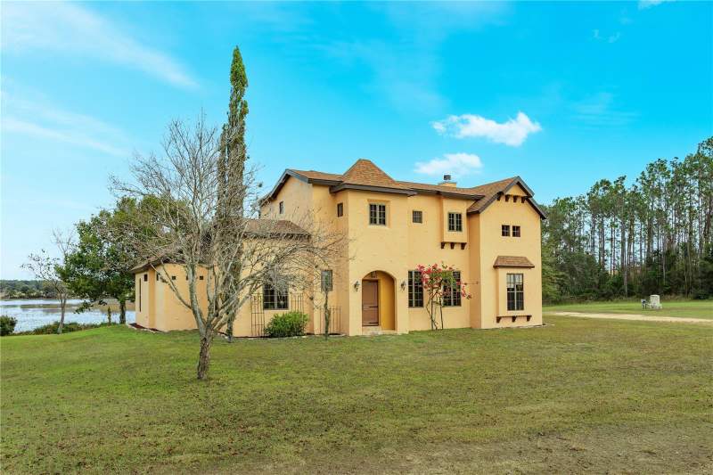 3 bedroom Single Family Residence at 24540 Turkey Lake Road, Howey In The Hills, Howey In The Hills — photo 2