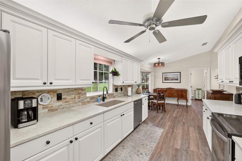 2 bedroom Single Family Residence at 13727 SW 111th Avenue, Spruce Creek Preserve 03, Dunnellon — photo 4