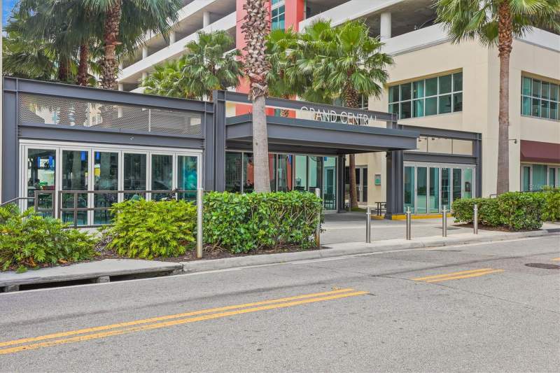 1120 E KENNEDY BOULEVARD #1216 home for sale in Grand Central At Kennedy Resid