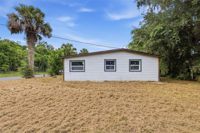 3 bedroom Single Family Residence at 921 S Salisbury Avenue, Volusia Invest Co, Deland — photo 5