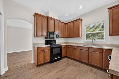 166 W 11th Street, Chuluota FL - photo 6 of 6