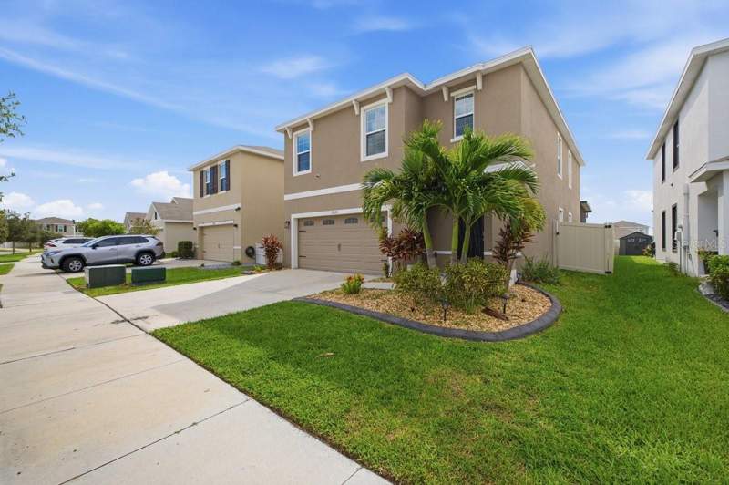 5 bedroom Single Family Residence at 17063 Oval Rum Drive, Forest Brooke Ph 4A, Wimauma — photo 3