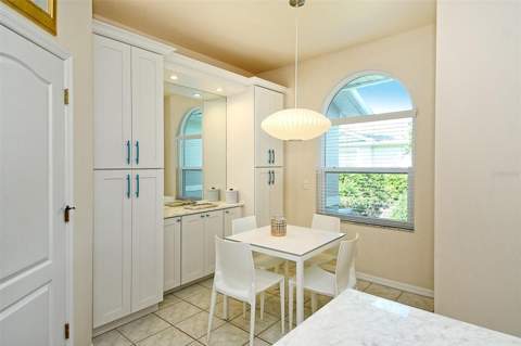4951 Chase Oaks Drive, Sarasota FL - photo 21 of 72