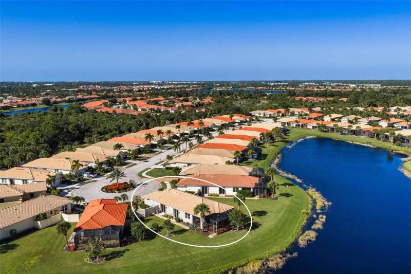 2 bedroom Single Family Residence at 106 Mestre Place, Venetian Golf & Riv Club Ph 3G, North Venice — photo 4