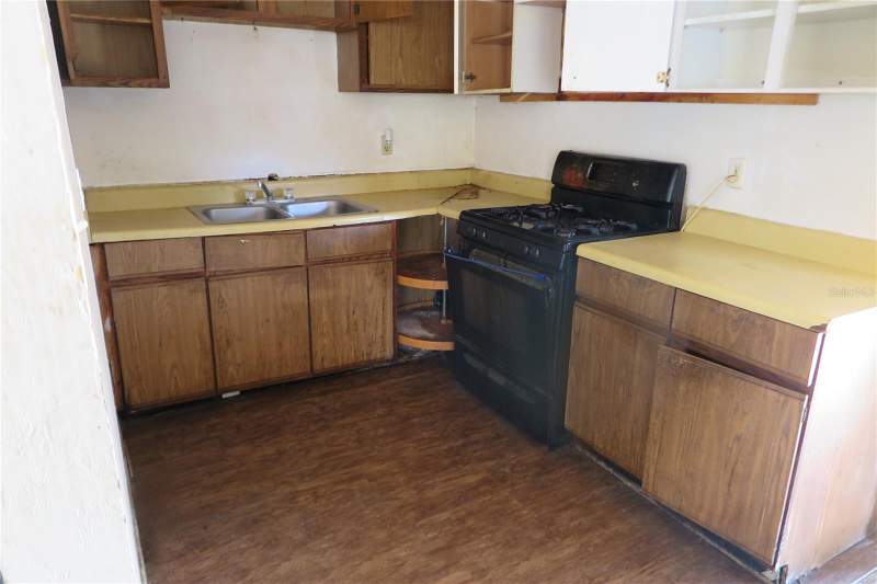 3 bedroom Single Family Residence at 1045 SE 19th Street, Lincoln Estates 1st Add, Gainesville — photo 5