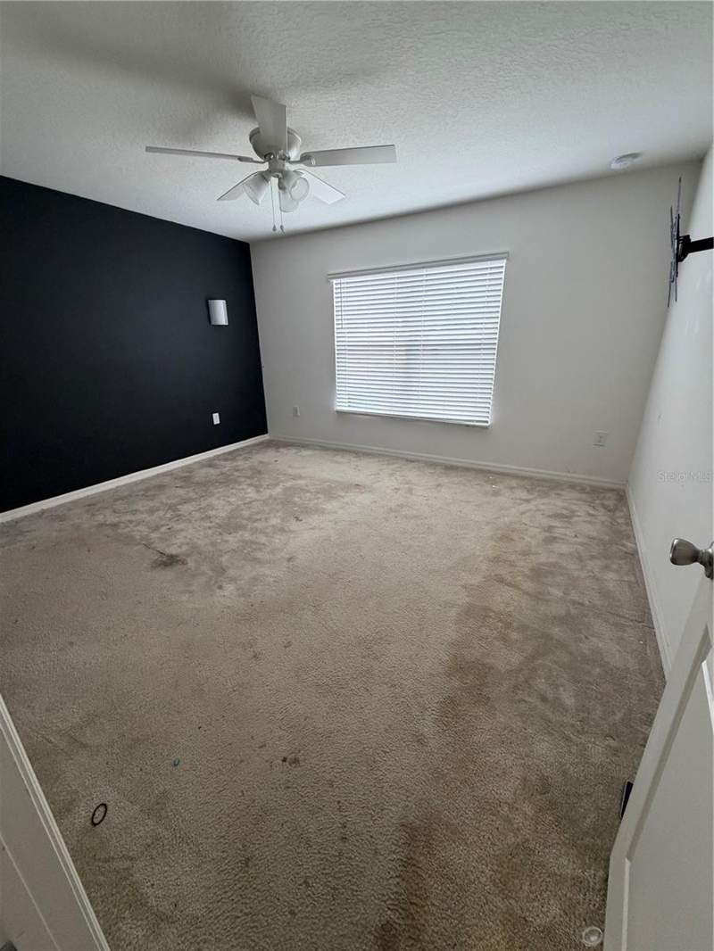 3 bedroom Single Family Residence at 2500 Begonia Street, Gardens/Lk Jackson Rdg Ph 3, Mascotte — photo 3