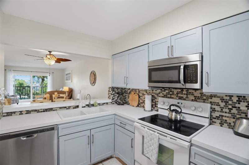 2 bedroom Condominium at 5557 Sea Forest Drive #215, Heather Cove New Port, New Port Richey — photo 3