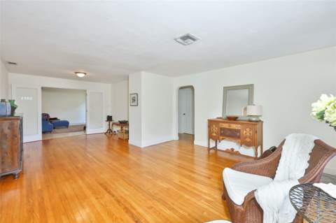 7508 4th Avenue, St Petersburg FL - photo 6 of 6