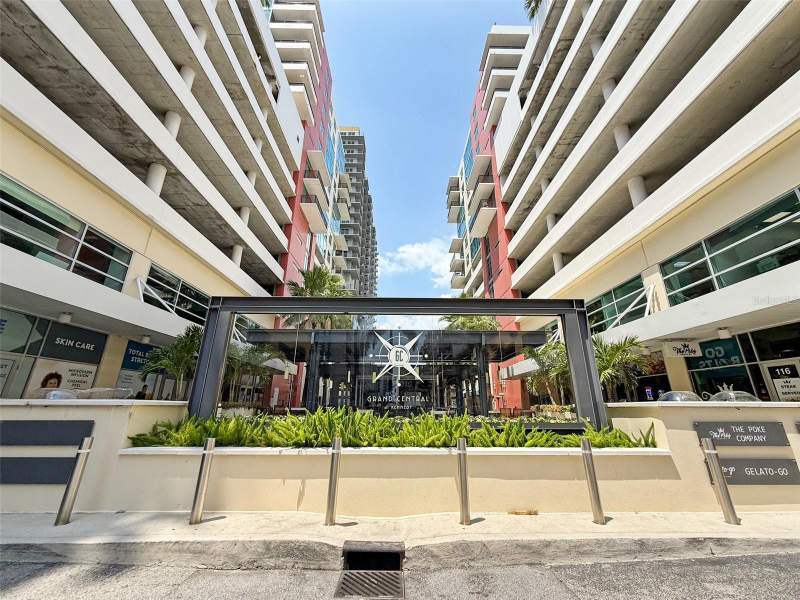 1208 E KENNEDY BOULEVARD #831 home for sale in Grand Central At Kennedy Resid