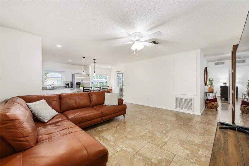 2 bedroom Villa at 9755 SW 94th Terrace #D, On Top Of The World, Ocala — photo 3