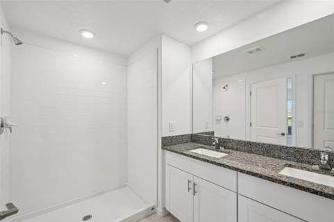 5517 Blue Azure Drive, Wimauma FL - photo 15 of 43