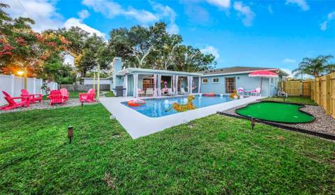 1523 Tangerine Street, Clearwater FL - photo 9 of 34