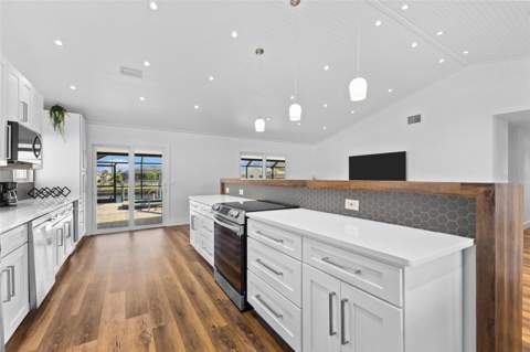 4196 Eastlake Court, Port Charlotte FL - photo 12 of 47