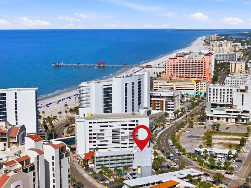 Pelican Pointe On