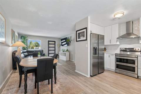4185 Whiting Drive, St Petersburg FL - photo 10 of 45